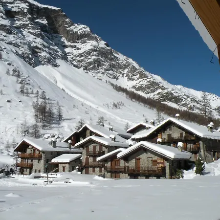 Chalet *